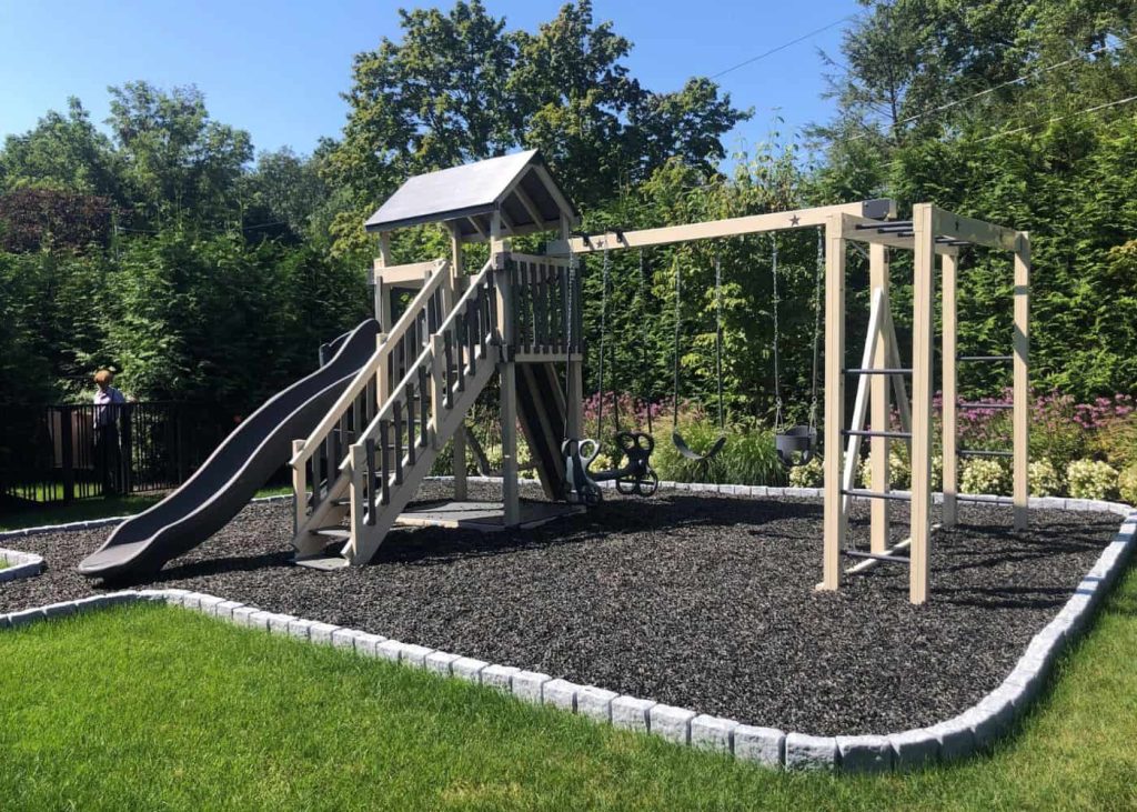 A yardsaver climber unit at the end of a swing beam