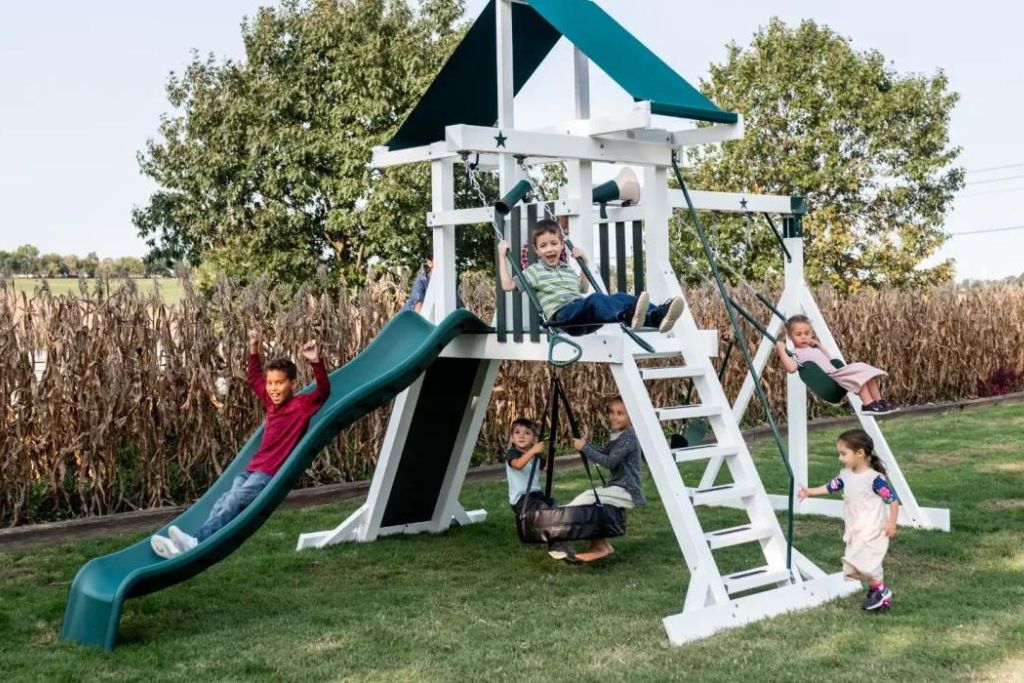 Extension arm with trapeze bar hanging from it